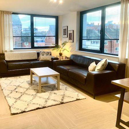 Large Stylish 3 Bedroom City Centre Apartment Free Secure Parking Liverpool Exterior photo
