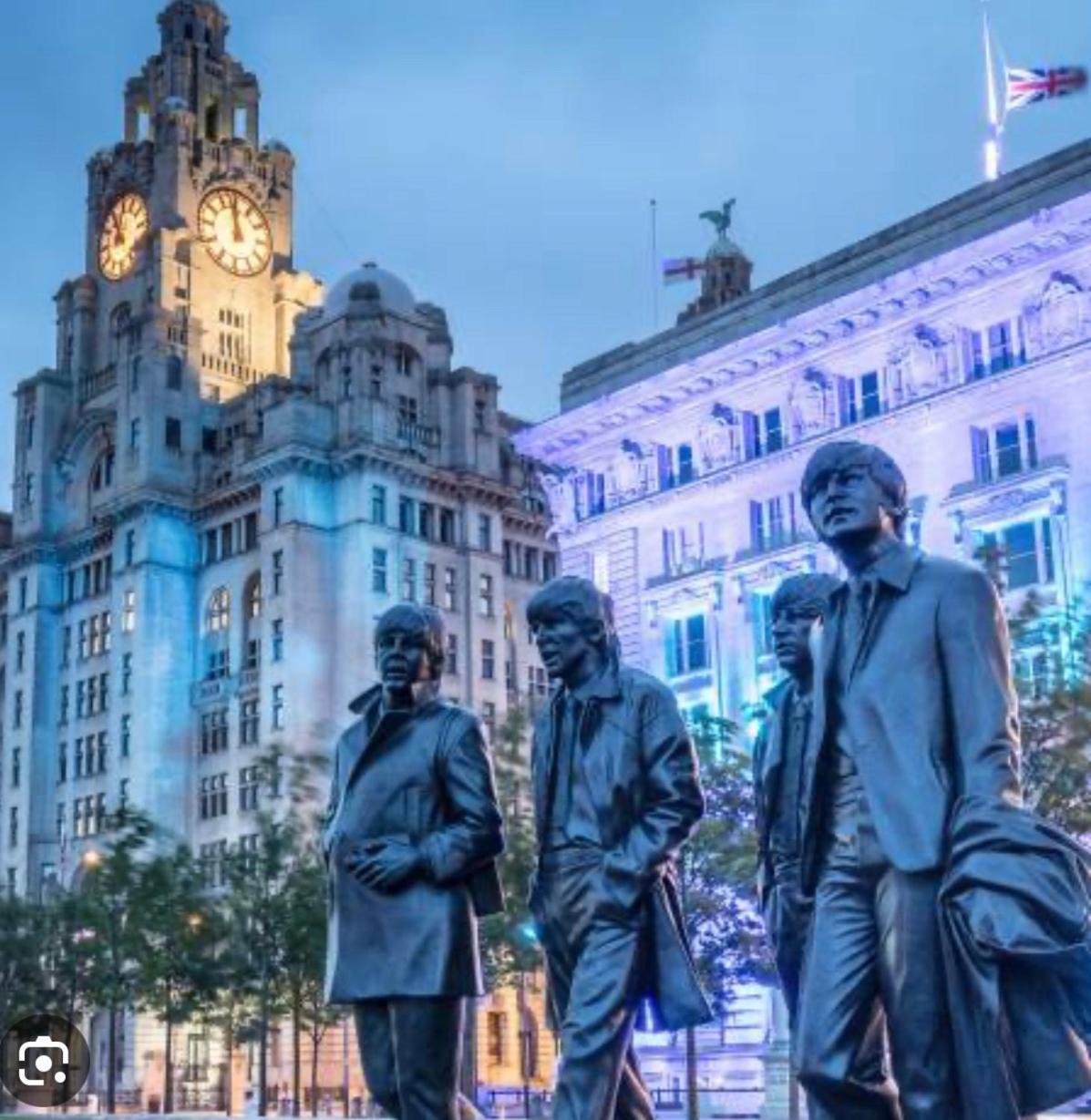 Large Stylish 3 Bedroom City Centre Apartment Free Secure Parking Liverpool Exterior photo